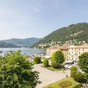 Holiday home Piazza Cavour View - By Myhomeincomo, Como