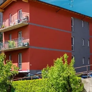 Apartment The Orange Housing In, Como